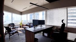 Gateway East (D7), Office #622731071